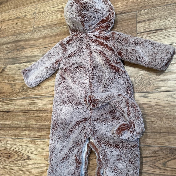 Pottery Barn monkey costume 0-6 months - Picture 5 of 5